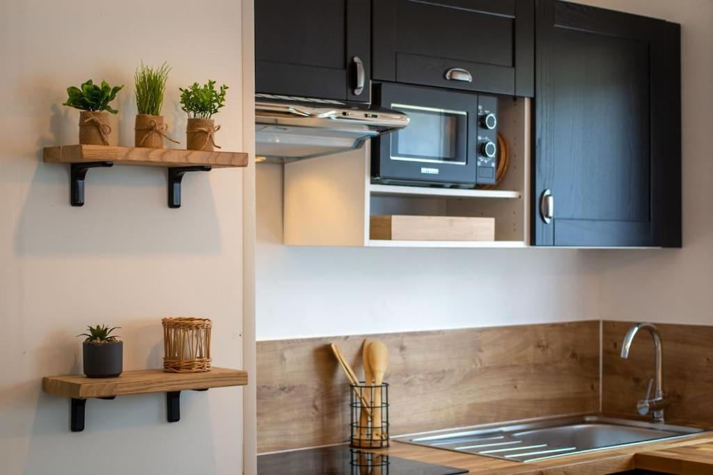 Fully Equipped Apartment With Parking 6 Beds Marseille Bagian luar foto